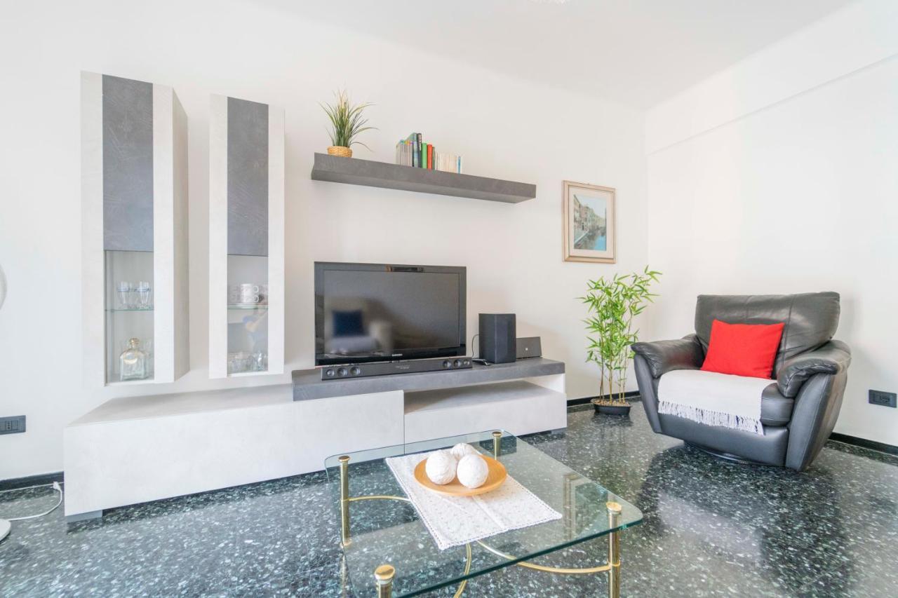 193 - Casa Via Della Chiusa - Centralissimo E Vicino Alla Baia Del Silenzio, Spiaggia E Mare 150M - Parcheggio Gratis Incluso E Aria Condizionata 东塞斯特里 外观 照片