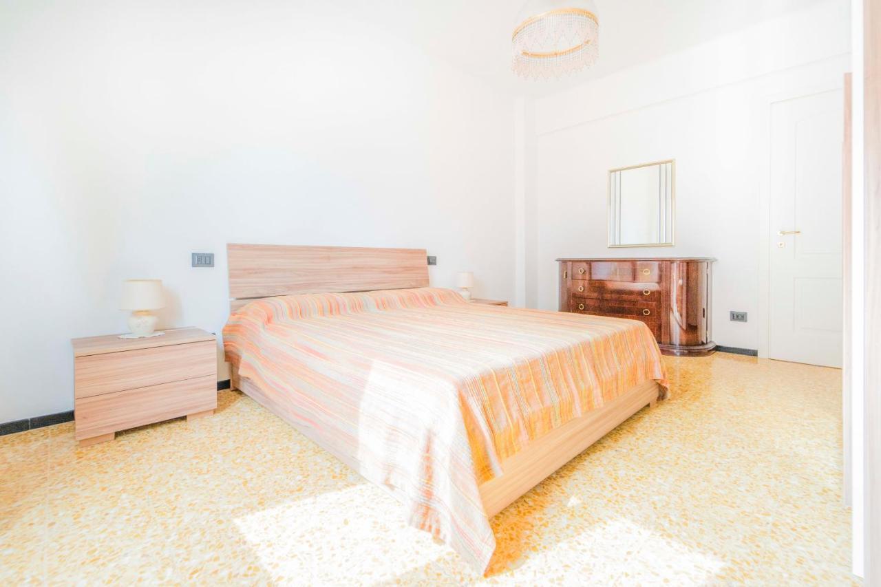 193 - Casa Via Della Chiusa - Centralissimo E Vicino Alla Baia Del Silenzio, Spiaggia E Mare 150M - Parcheggio Gratis Incluso E Aria Condizionata 东塞斯特里 外观 照片